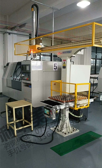 自動(dòng)上下料機(jī)械手在汽車制造業(yè)的運(yùn)作特點(diǎn)